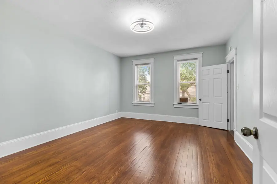 1547 S 22nd St, Milwaukee, WI 53204 - #3