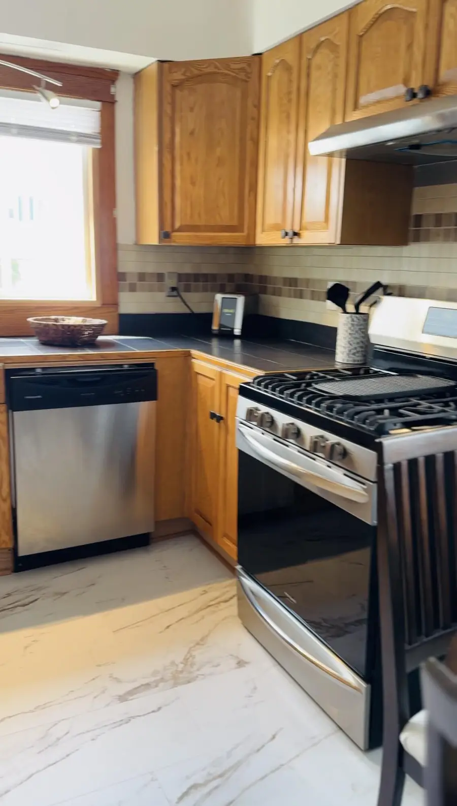 1338 Quincy Ave, Racine, WI 53405 - #3