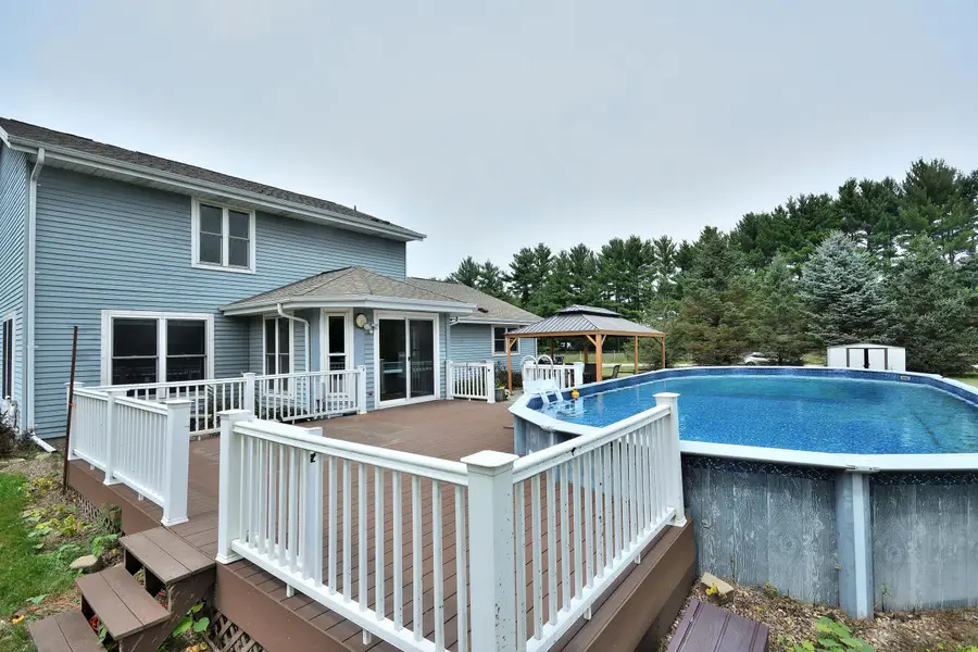 S108W37645 Draper Rd, Eagle, WI 53119 - #2
