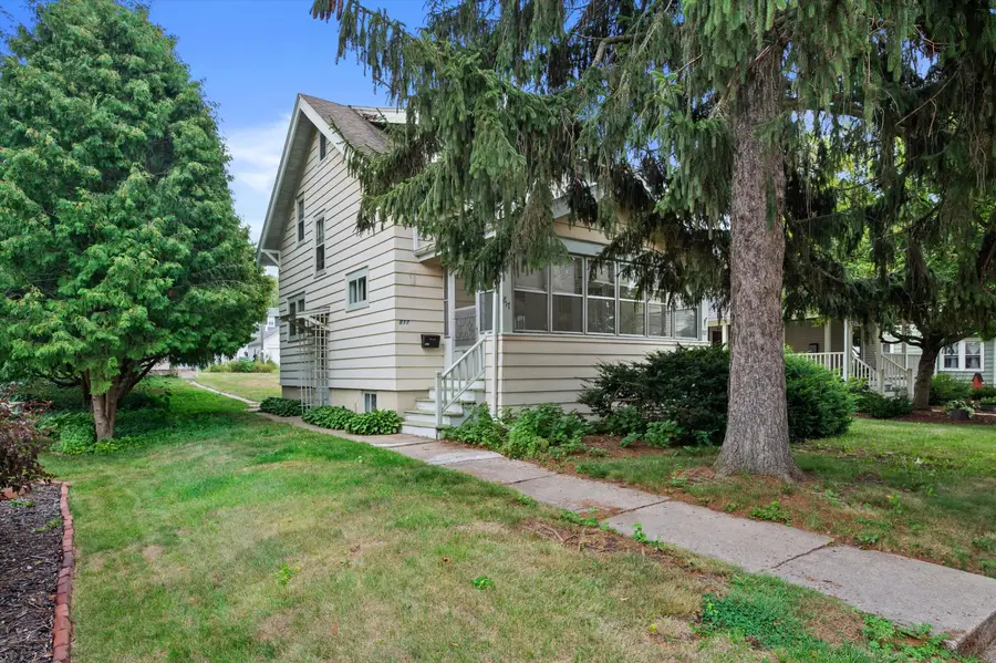 817 Richards Ave, Watertown, WI 53094 - #2