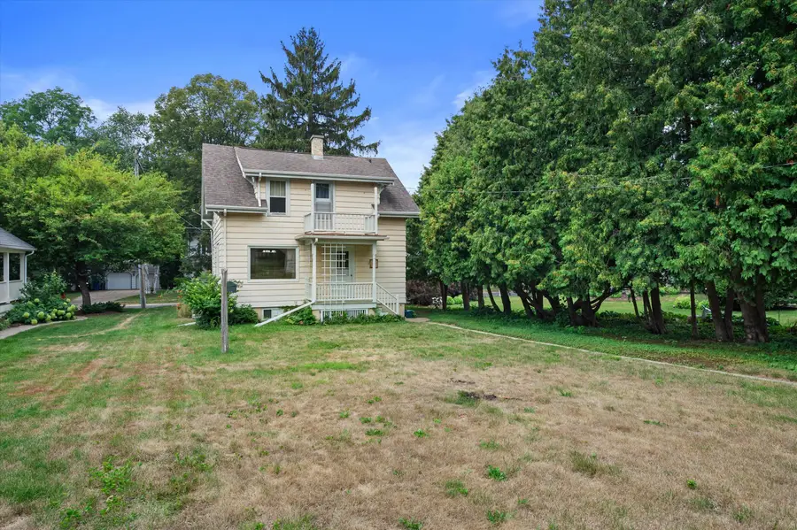 817 Richards Ave, Watertown, WI 53094 - #3