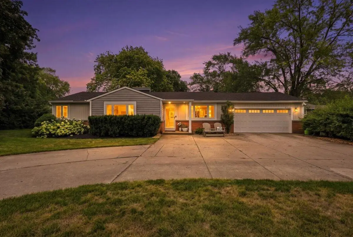 17265 Country Ln, Brookfield, WI 53045 - #1