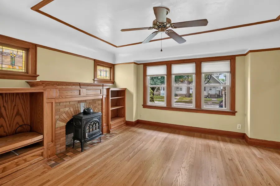 3154 S Nevada St, Milwaukee, WI 53207 - #2