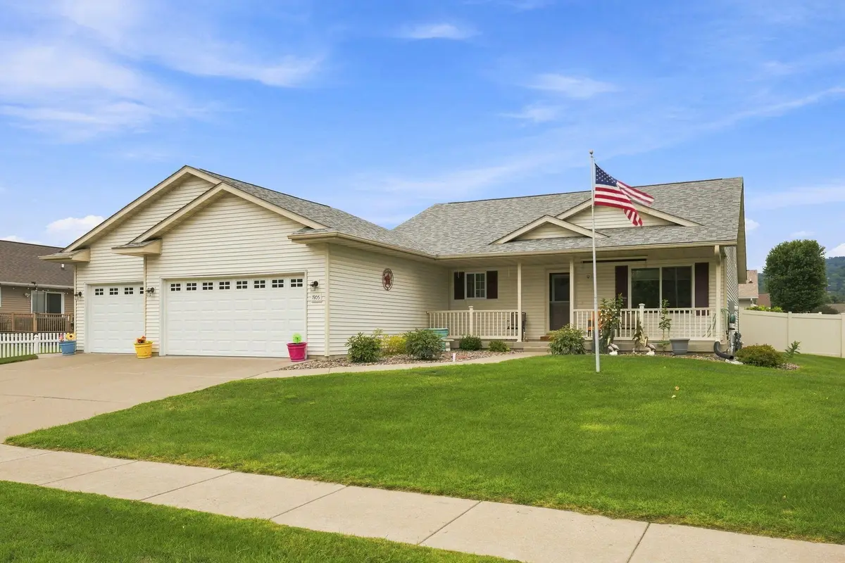 1905 Crooked Ave, Holmen, WI 54636 - #1