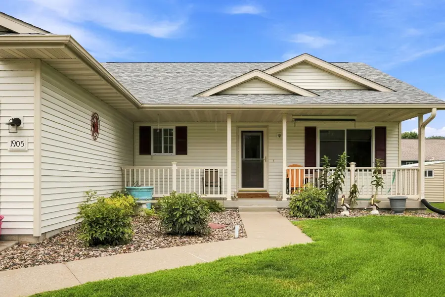 1905 Crooked Ave, Holmen, WI 54636 - #2
