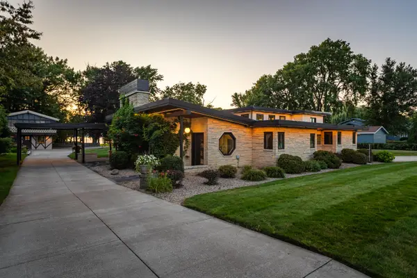 3525 Lakeshore Dr, Campbell, WI 54603