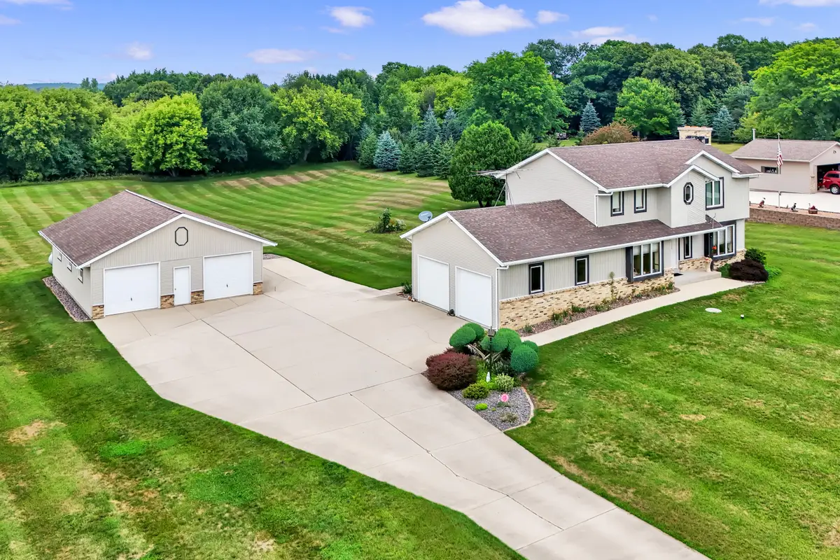 W2041 E River Rd, Auburn, WI 53010 - #1