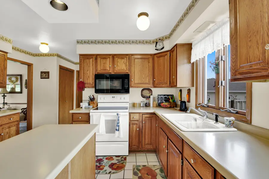 W2041 E River Rd, Auburn, WI 53010 - #3