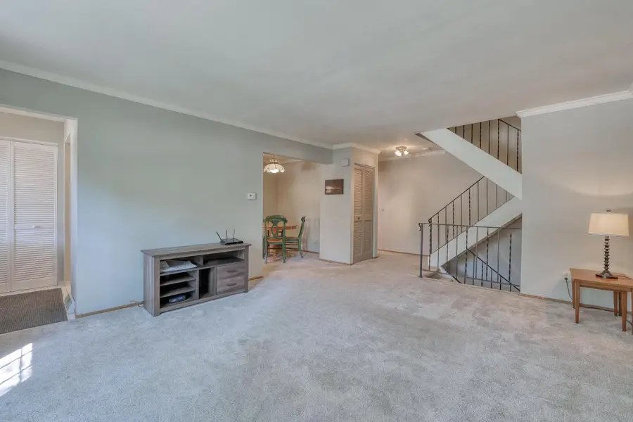 11624 W Bluemound Rd, Wauwatosa, WI 53226 - #2