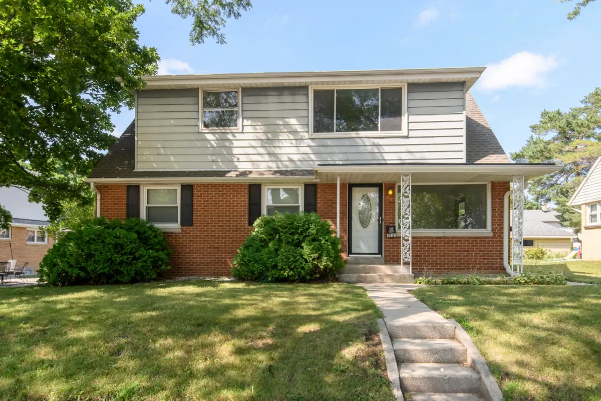 10160 W Montana Ave, West Allis, WI 53227 - #1