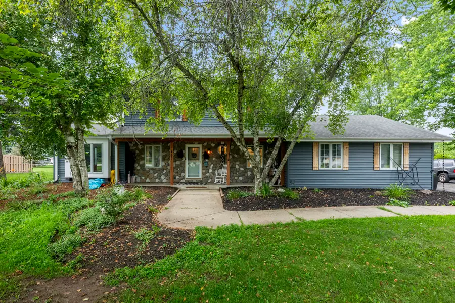 467 Herford Dr, Wales, WI 53183 - #2