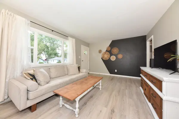 1605 Murray Ave, Waukesha, WI 53186
