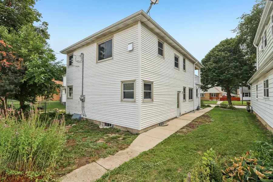 2559 S 63rd St, Milwaukee, WI 53219 - #2
