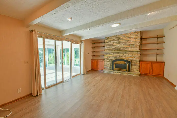5729 Evarit Dr, Mount Pleasant, WI 53406 - #2