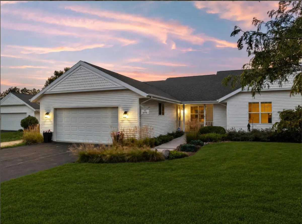 615 Otto Ln, Elkhart Lake, WI 53020 - #1