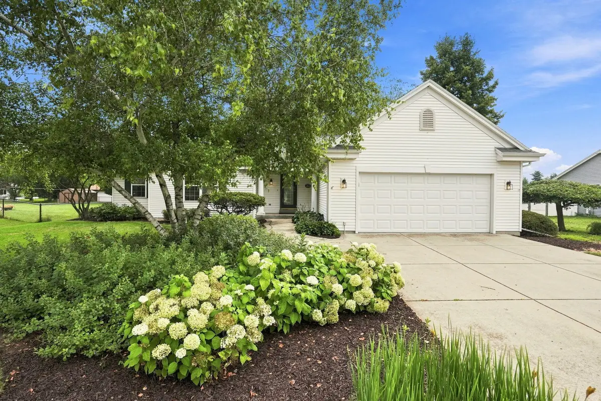 306 Pleasant St, Eagle, WI 53119 - #1