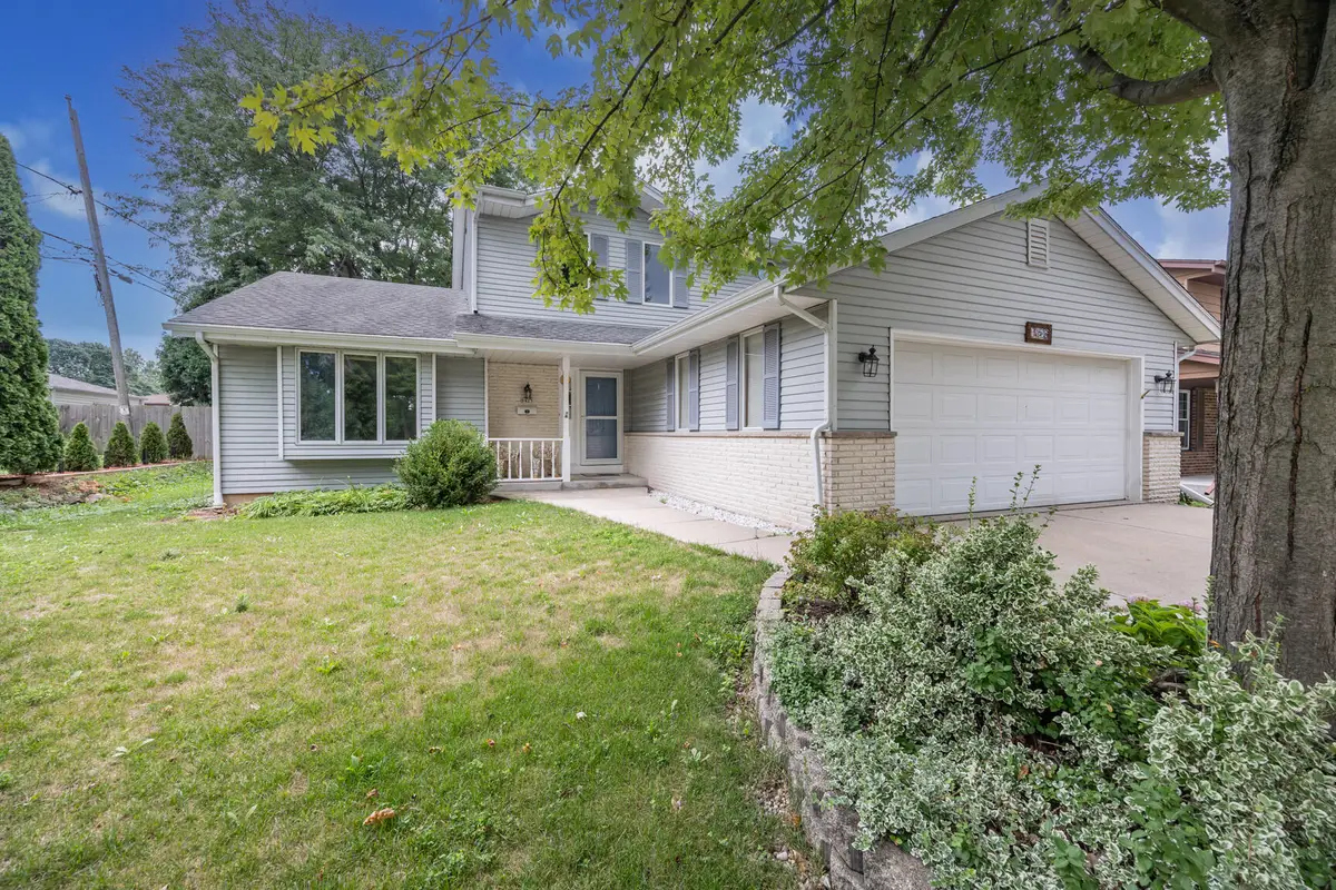 9425 W Harrison Ave, West Allis, WI 53227 - #1