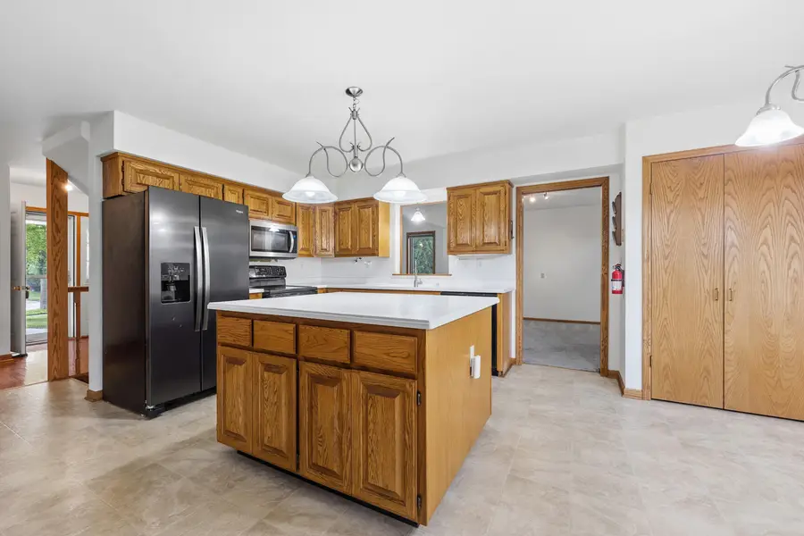 9425 W Harrison Ave, West Allis, WI 53227 - #2
