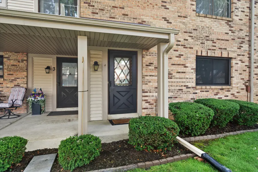 5748 Cambridge Ln, Mount Pleasant, WI 53406 - #2
