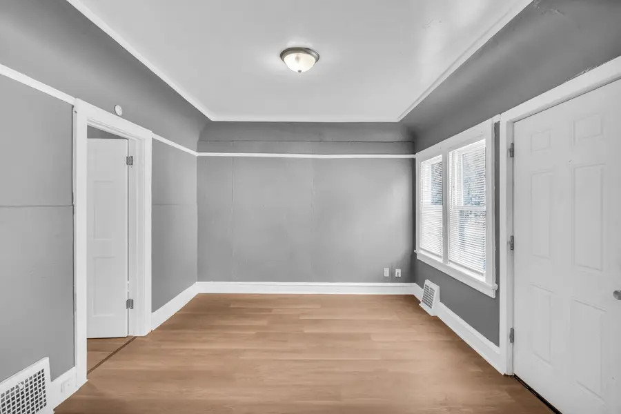 3573 N 11th St, Milwaukee, WI 53206 - #2