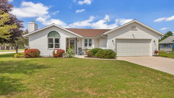131 Menominee Dr, Sheboygan Falls, WI 53085