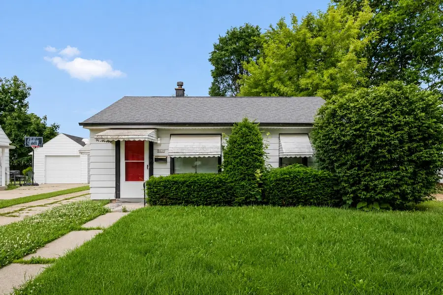 5695 N 57th St, Milwaukee, WI 53218 - #2