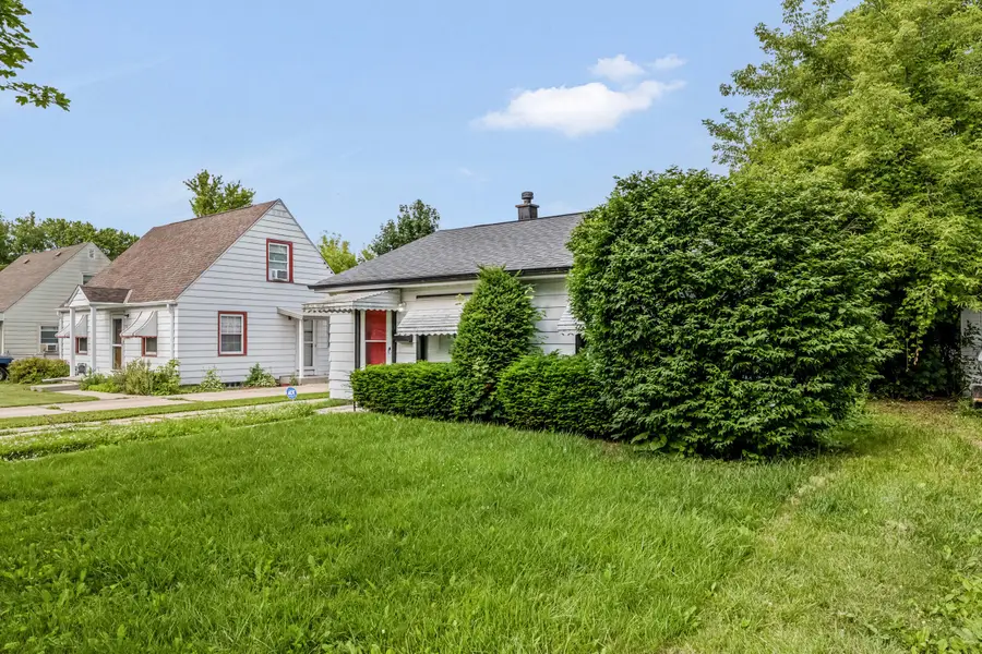 5695 N 57th St, Milwaukee, WI 53218 - #3