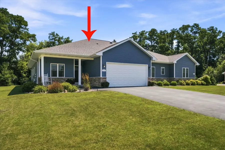 490 Meadowlark Ln E, Green Lake, WI 54941 - #2
