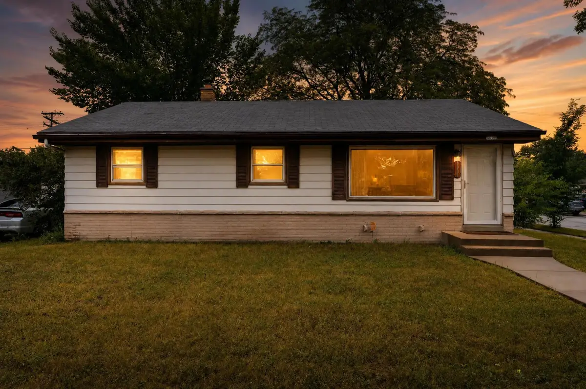 8000 W Mill Rd, Milwaukee, WI 53218 - #1