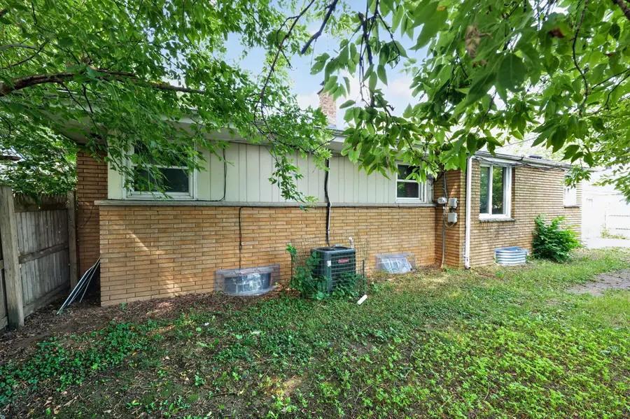 7836 W Beckett Ave, Milwaukee, WI 53218 - #2