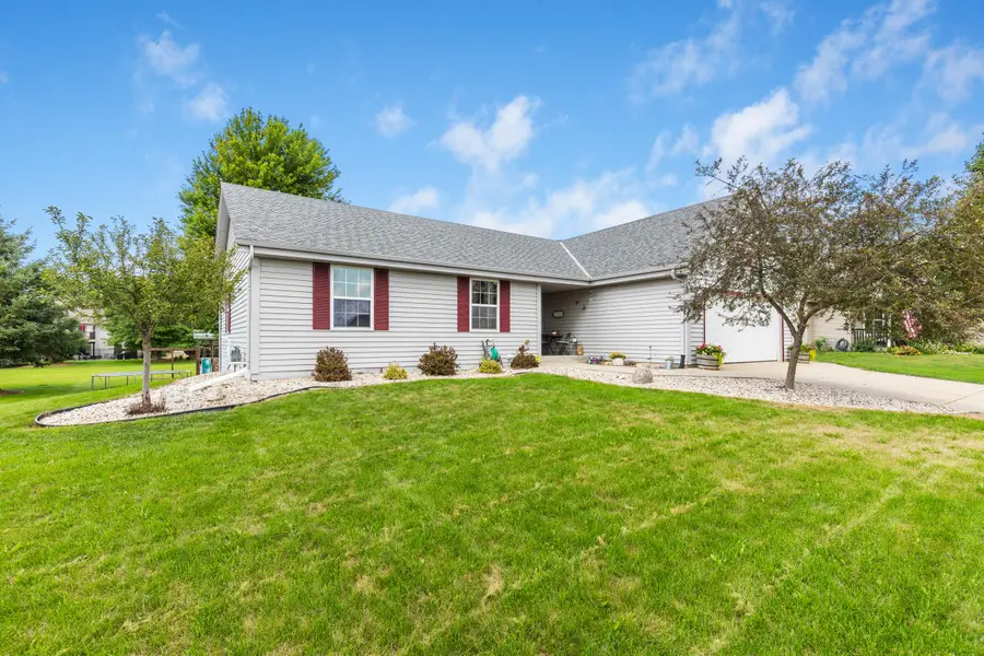 1205 Huron Way, Hartford, WI 53027 - #2
