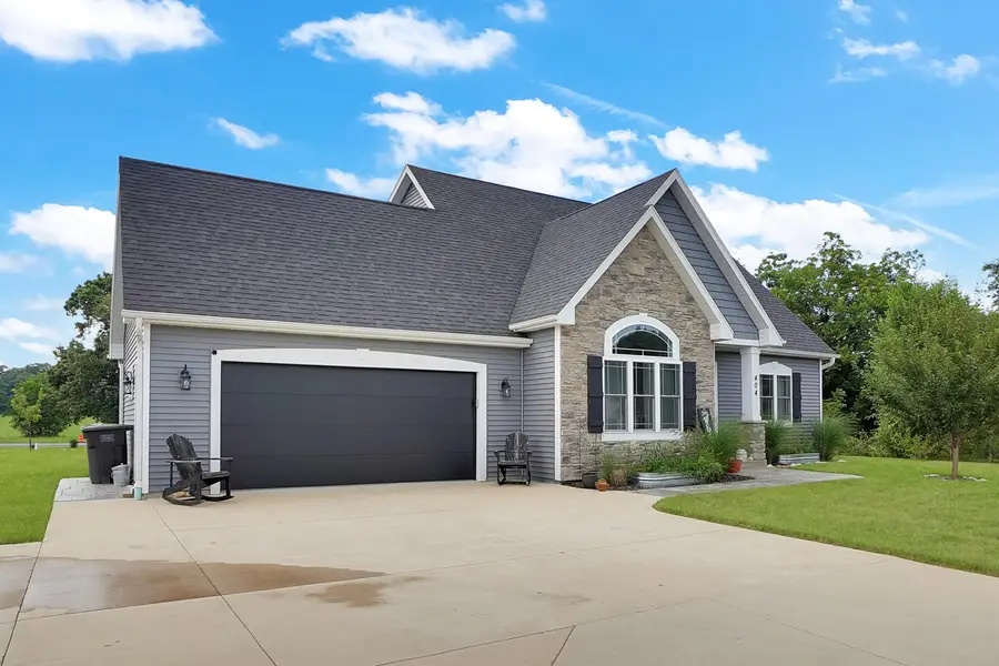 404 Appletree Ln, Eagle, WI 53119 - #3