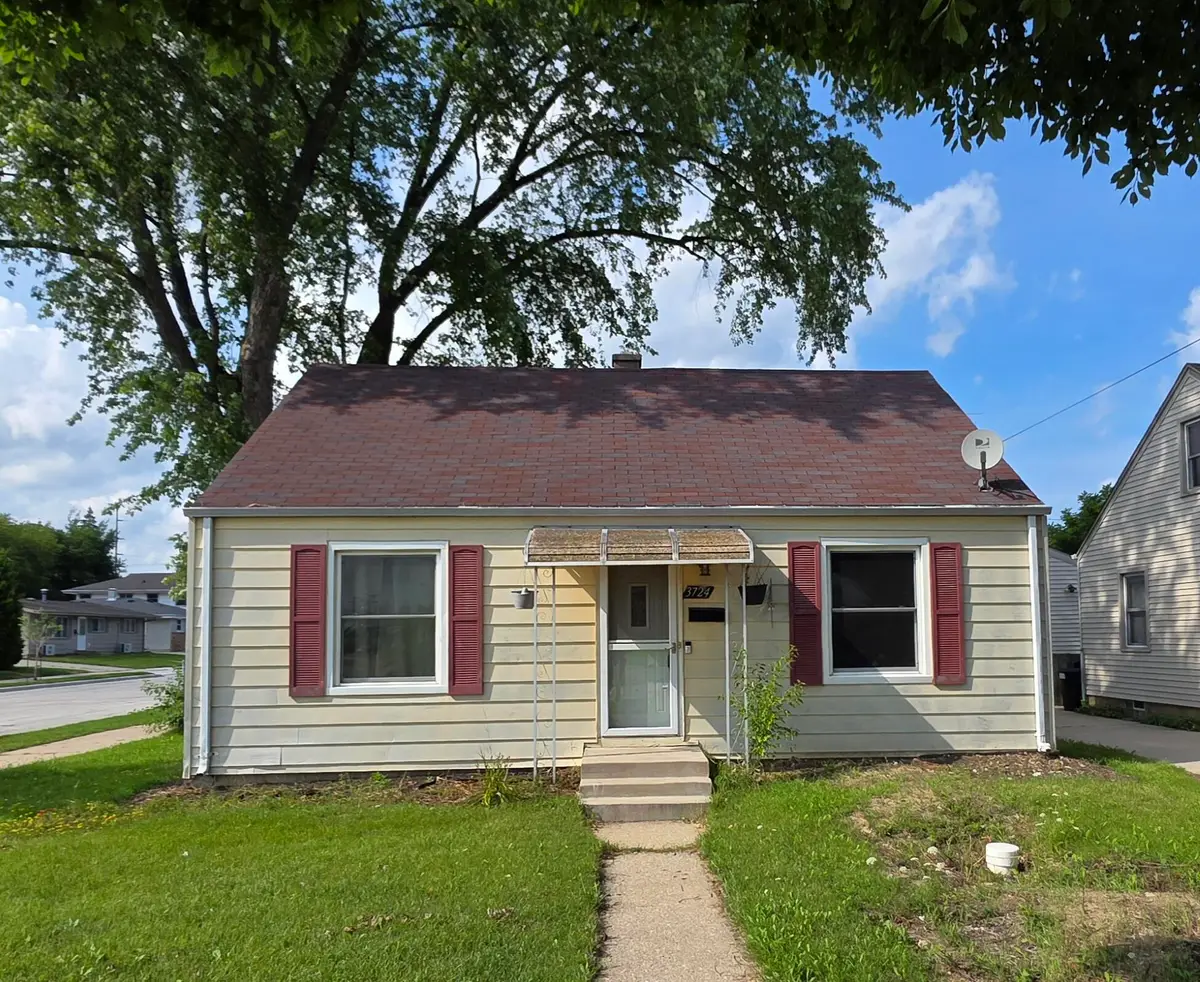 3724 20th St, Racine, WI 53405 - #1