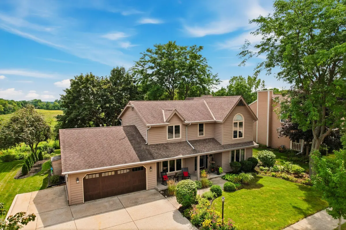 2927 Willard Ln, Waukesha, WI 53188 - #1