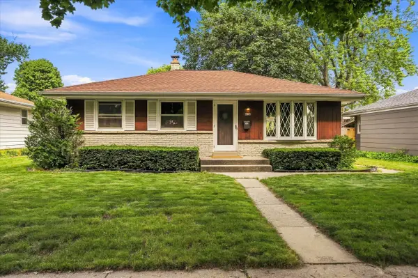6838 N 61st St, Milwaukee, WI 53223