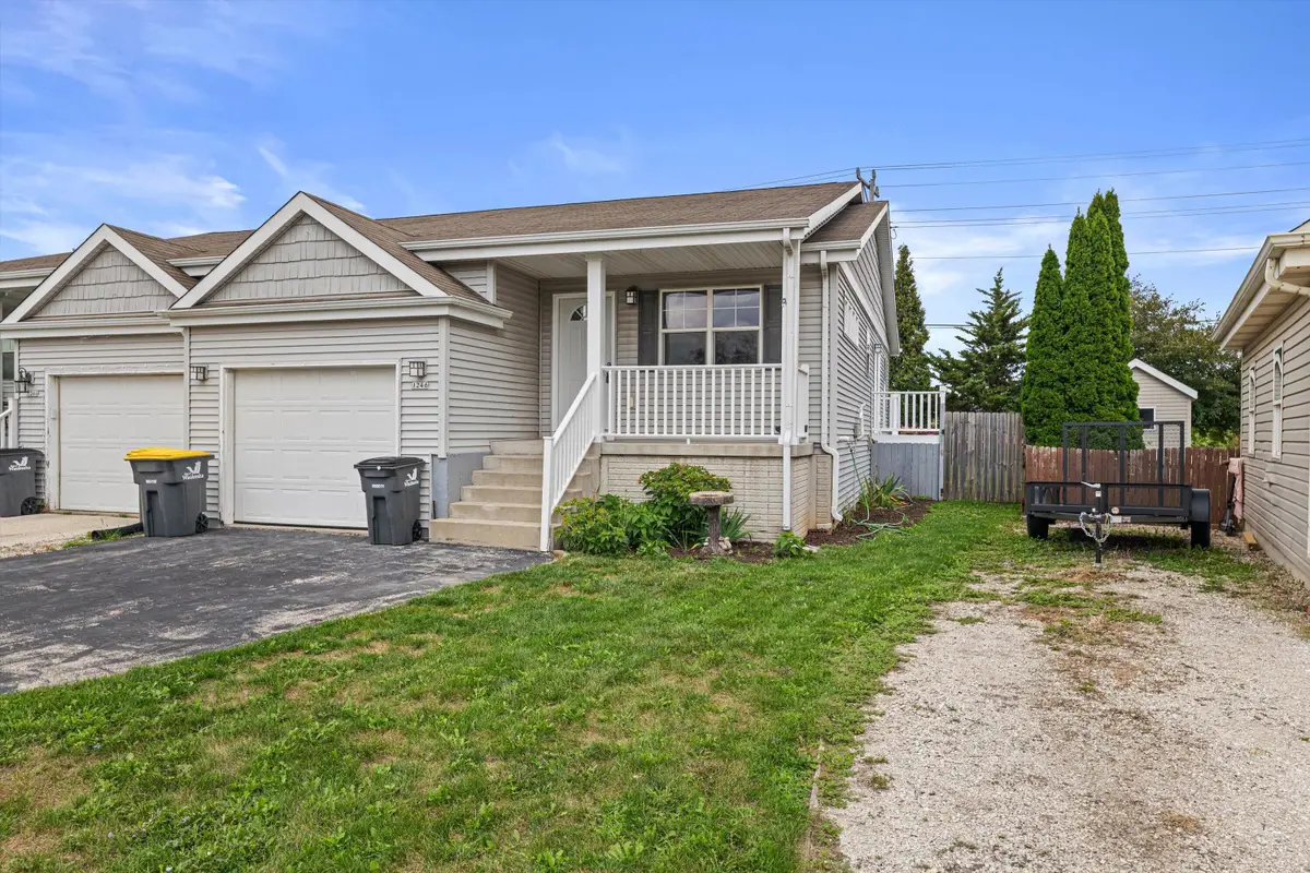 1246 Lombardi Way, Waukesha, WI 53186 - #1