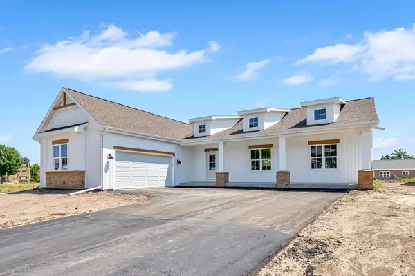 2615 N 7th St, Sheboygan, WI 53083