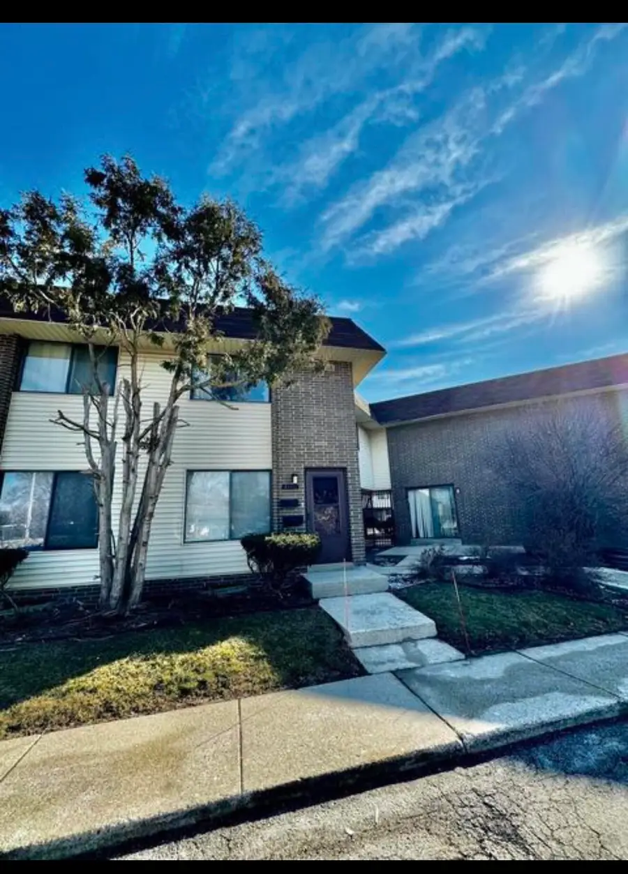 6120 W Port Ave, Milwaukee, WI 53223 - #3