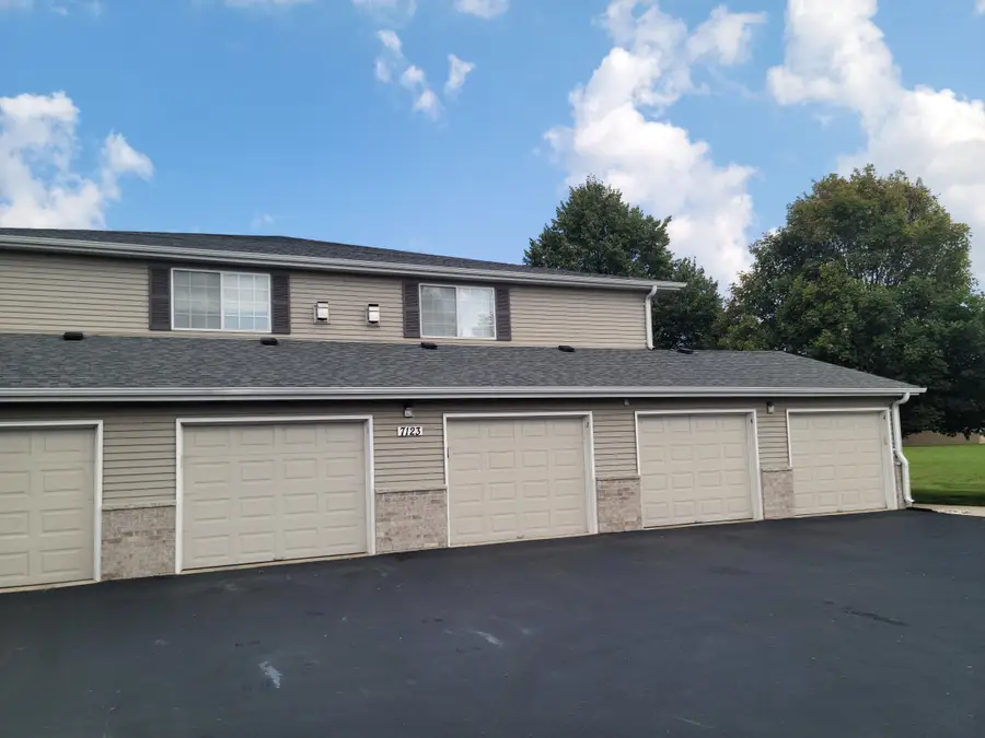 7123 Fieldview Dr, Mount Pleasant, WI 53406 - #2