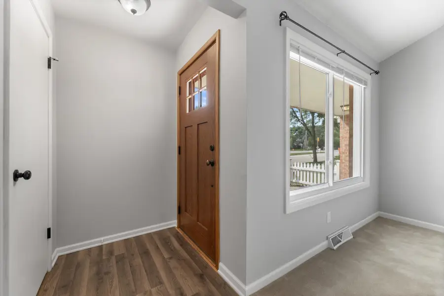 2652 N 124th St, Wauwatosa, WI 53226 - #3