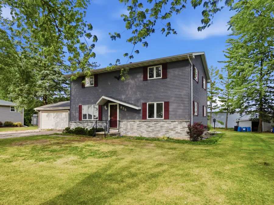 825 Landis St, Collins, WI 54207 - #2