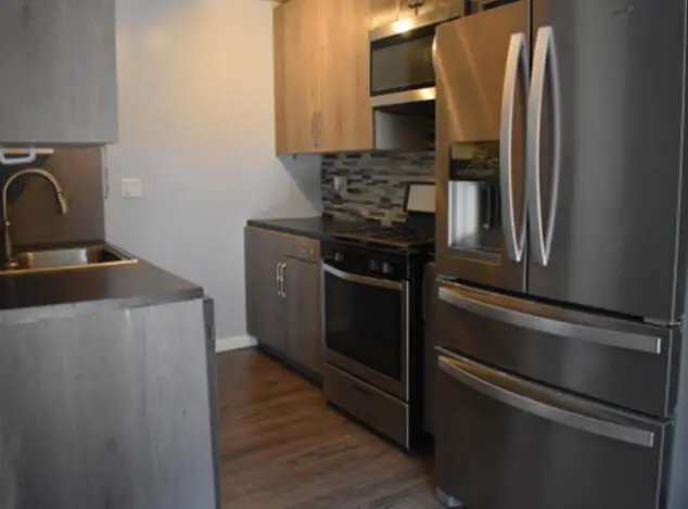 1651 W Edgerton Ave, Milwaukee, WI 53221 - #3