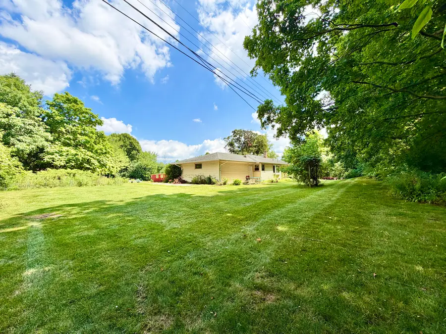 875 Anthony Ln, Brookfield, WI 53045 - #3