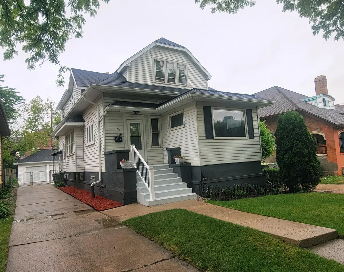 1723 S Layton Blvd, Milwaukee, WI 53215 - #1