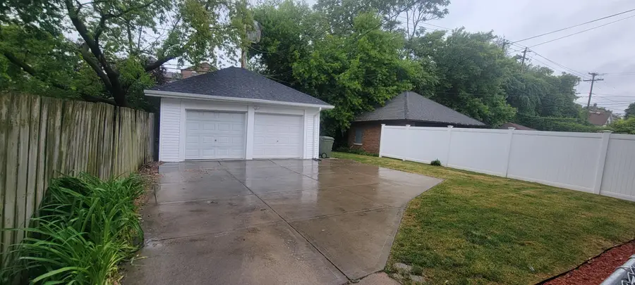 1723 S Layton Blvd, Milwaukee, WI 53215 - #3