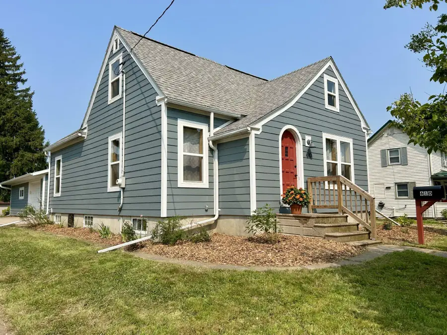 610 S Main St, Viroqua, WI 54665 - #2