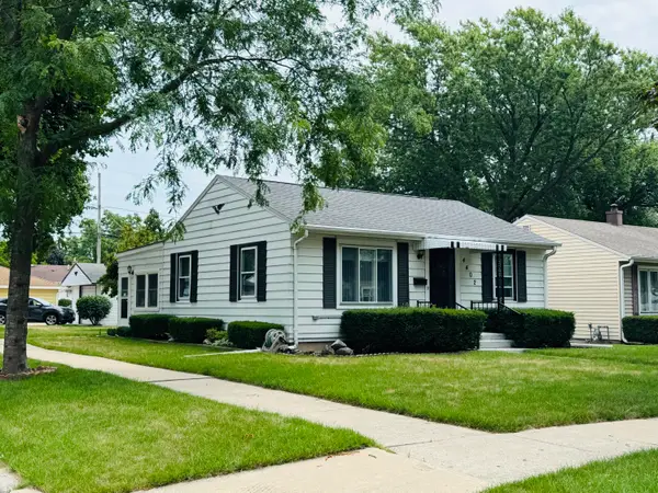 4402 S Lenox St, Milwaukee, WI 53207