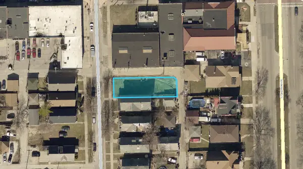 2236 N 44th St, Milwaukee, WI 53208