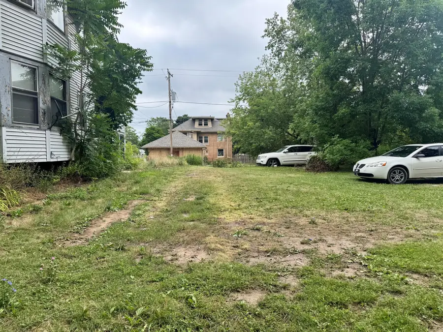 2356 N 44th St, Milwaukee, WI 53210 - #2