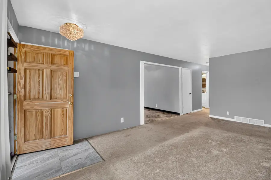 7509 W Carmen Ave, Milwaukee, WI 53218 - #3